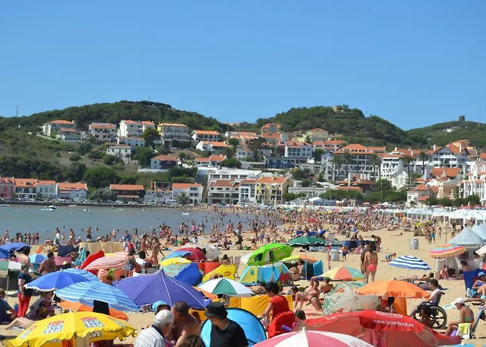 Sao Martinho Do Porto 公寓 *